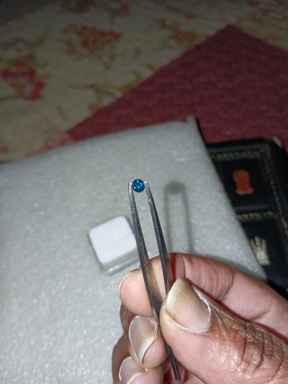 Stunning .18ct Round Brilliant Vivid Royal Blue Diamond